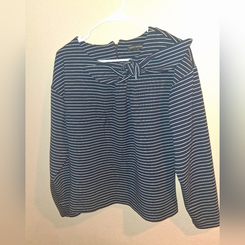 Banana Republic Bow Neck Top Navy Blue White Striped Zipper Back Women's Large